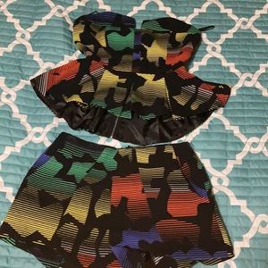 Color printed short set